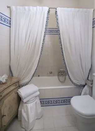 Classic Tek Büyük Yataklı Oda