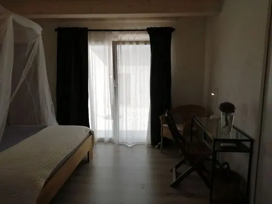 Classic Tek Büyük Yataklı Oda, Balkon, Üzüm Asması Manzaralı