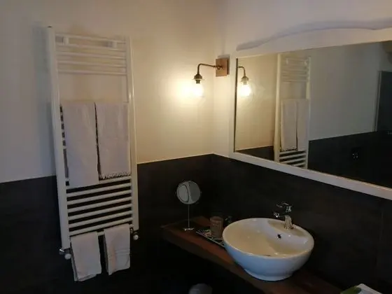 Classic Tek Büyük Yataklı Oda, Balkon, Üzüm Asması Manzaralı