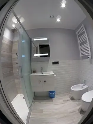 Tek Büyük Yataklı Oda, Ortak Banyo, Göl Manzaralı (External)