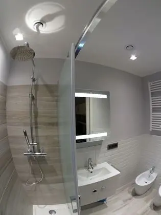 Tek Büyük Yataklı Oda, Ortak Banyo, Göl Manzaralı (External)