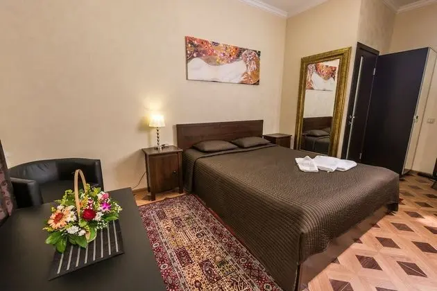 Premium Tek Büyük Yataklı Oda