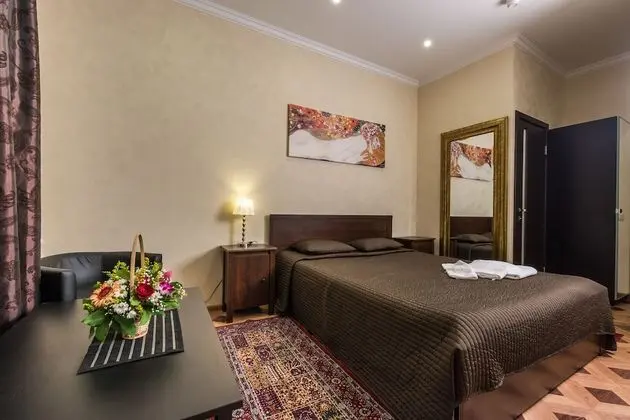 Premium Tek Büyük Yataklı Oda