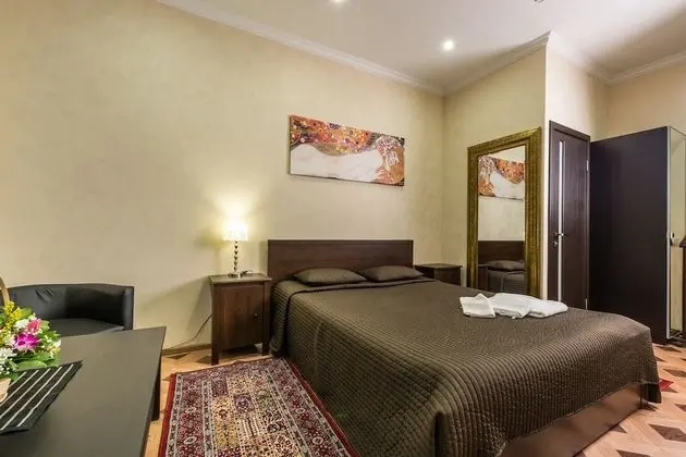 Premium Tek Büyük Yataklı Oda