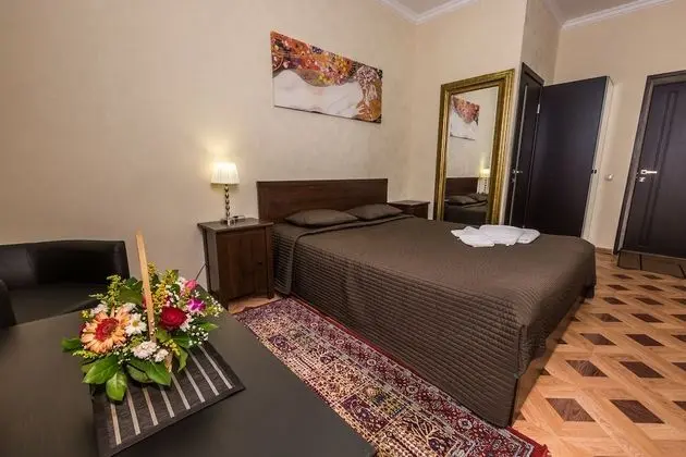 Premium Tek Büyük Yataklı Oda