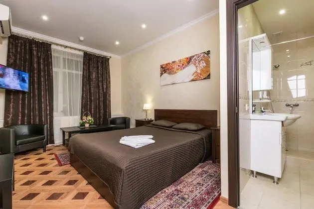 Premium Tek Büyük Yataklı Oda