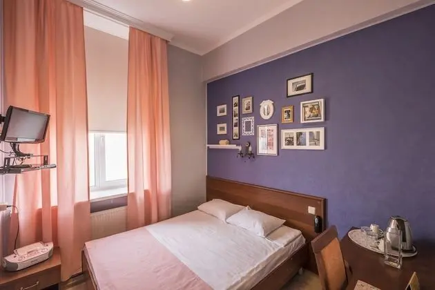 Comfort Tek Büyük Yataklı Oda