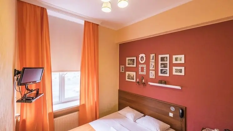 Comfort Tek Büyük Yataklı Oda