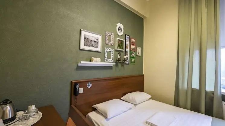 Comfort Tek Büyük Yataklı Oda