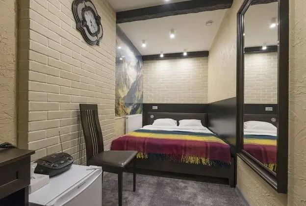 Premium Tek Büyük Yataklı Oda