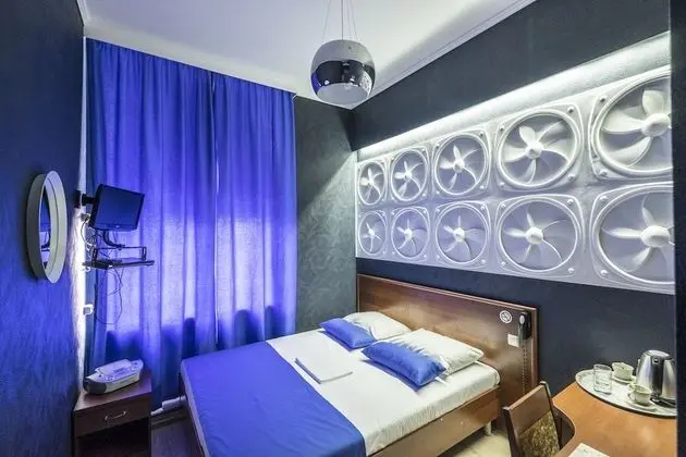 Premium Tek Büyük Yataklı Oda