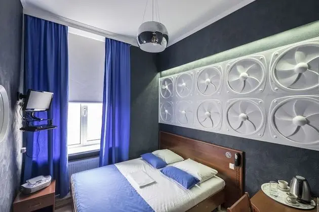 Premium Tek Büyük Yataklı Oda