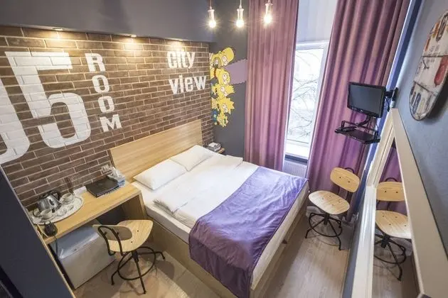 Premium Tek Büyük Yataklı Oda