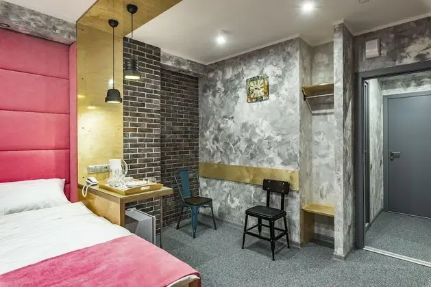 Standard Tek Büyük Yataklı Oda