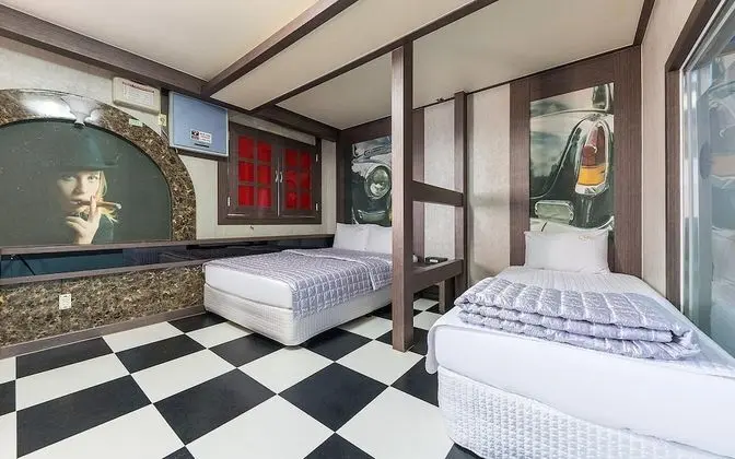 Oda (Twin Bed)