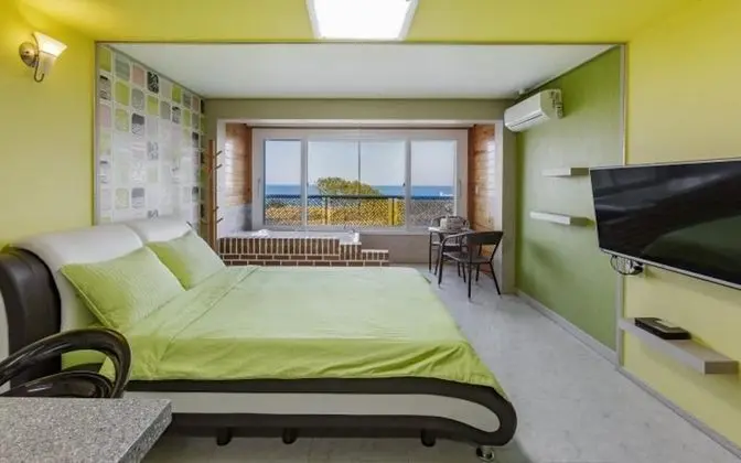 Oda (Room 207 (Spa Ocean View Private Pool)