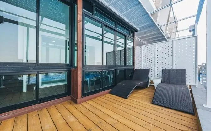 Oda (103 Outdoor Pool Type B Family Room)