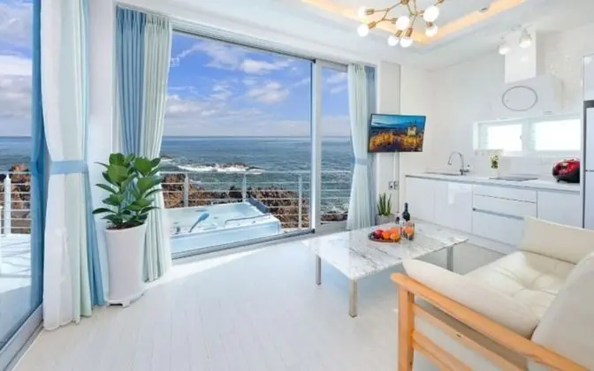 Oda (Annex Building Room 101 (Ocean View J)