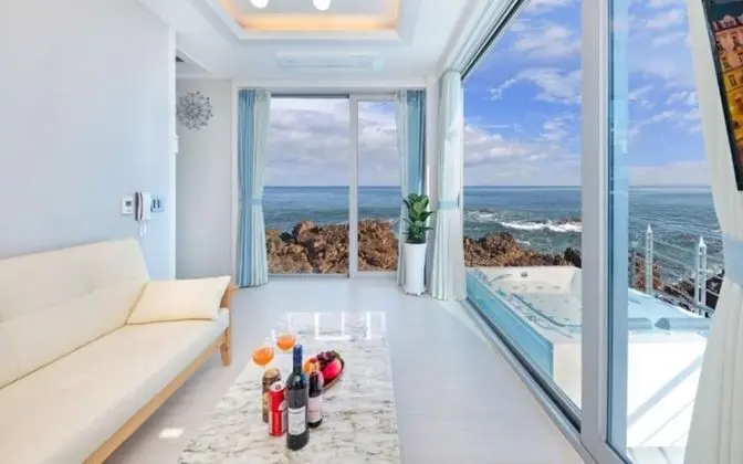 Oda (Annex Building Room 101 (Ocean View J)