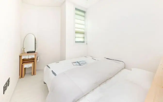 Oda (Annex Building Room 101 (Ocean View J)