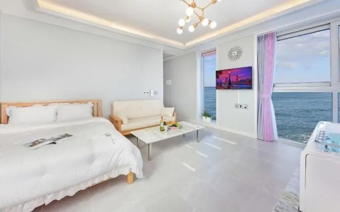 Oda (Annex Building Room 201 (Ocean View J)