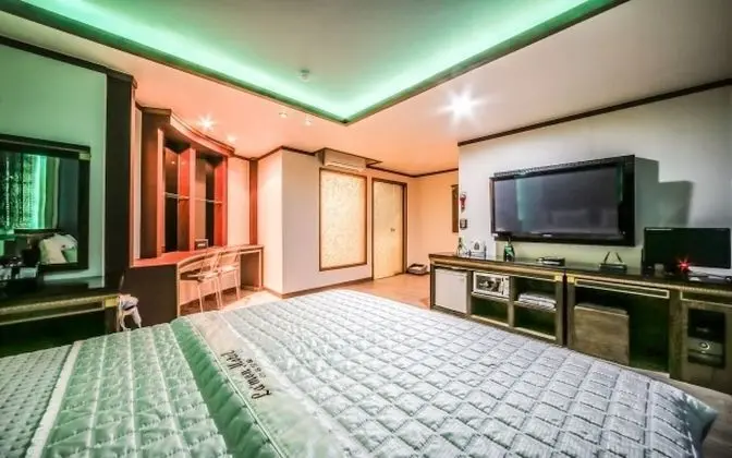 Oda (Semi-Special Room)
