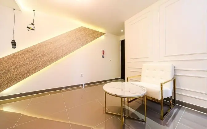 Oda (Special Room with 2 PC (Air Purifier/)