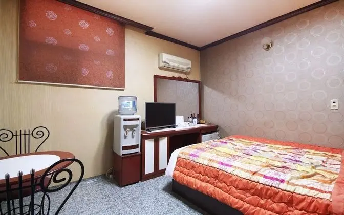 Oda (Semi-Special Room)