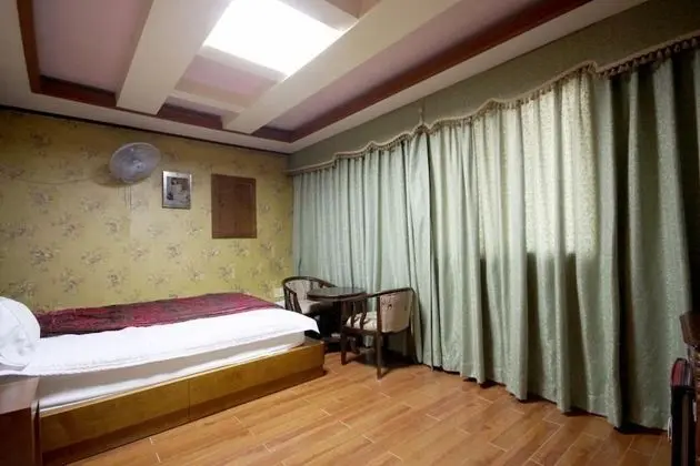 Oda (Standard Room)
