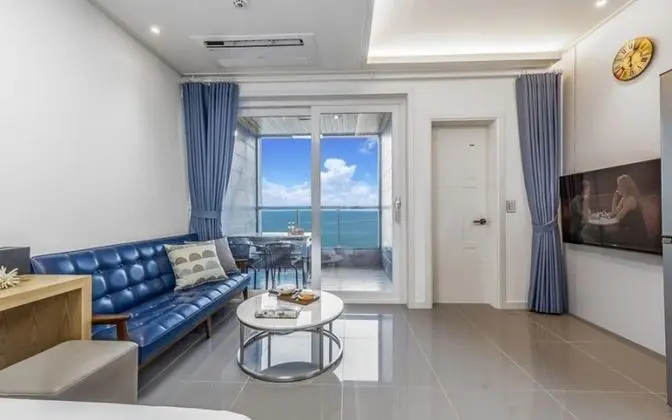 Oda (302 (couple type))