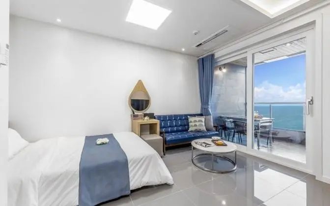 Oda (302 (couple type))