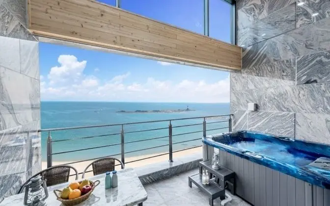 Oda (Room 502 (Duplex Jetted Spa Ocean Vie)