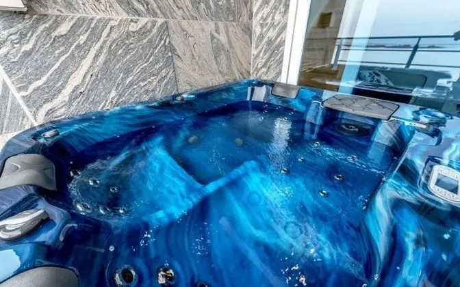 Oda (Room 502 (Duplex Jetted Spa Ocean Vie)