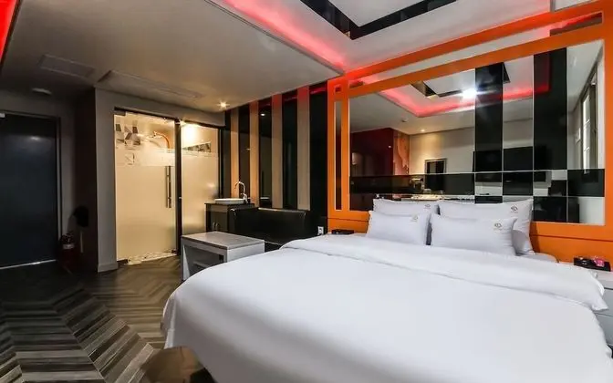 Oda (1 room per room (bathroom room Netfli)