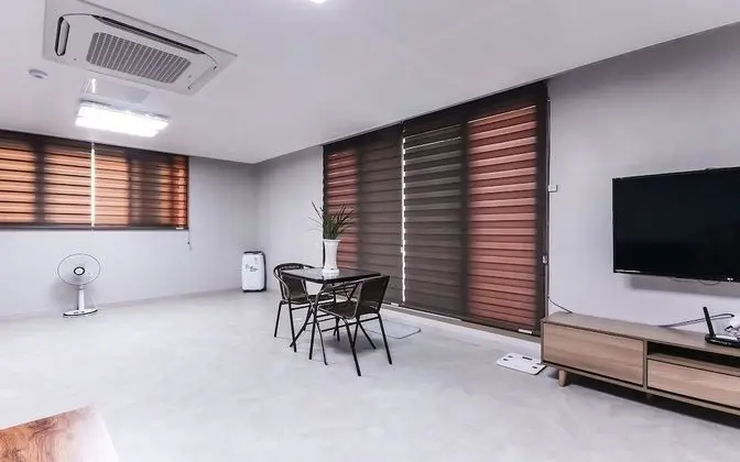 Oda (Pension Room (All rooms Netflix pre-v)