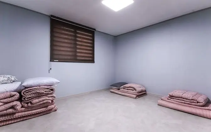 Oda (Pension Room (All rooms Netflix pre-v)