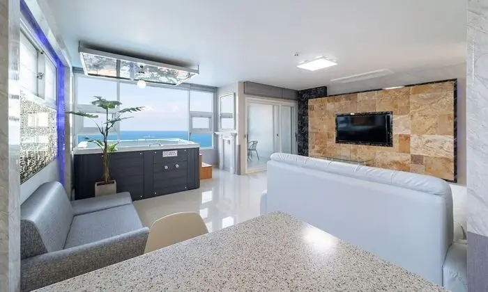 Ocean View Spa B1