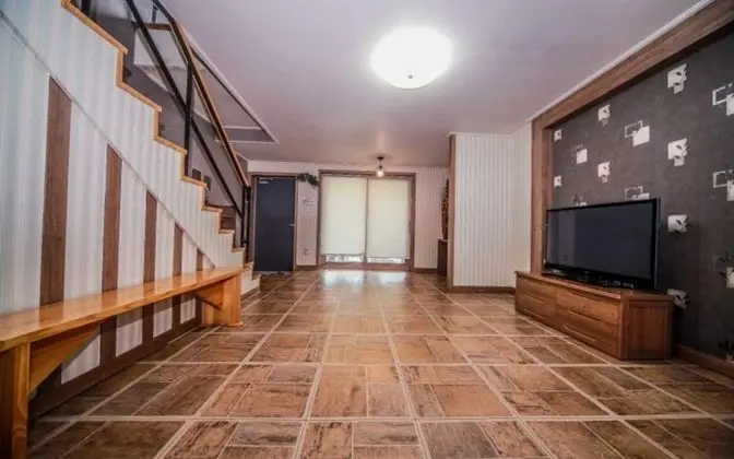 Oda (Orange (2 bathrooms 2 kitchens))