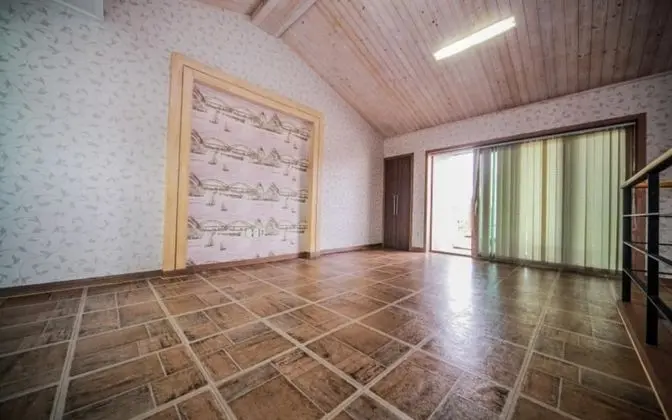 Oda (Red (2 bathrooms 2 kitchens))