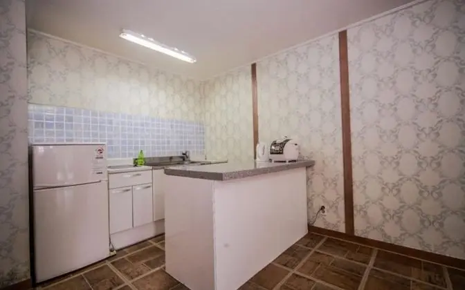 Oda (Red (2 bathrooms 2 kitchens))