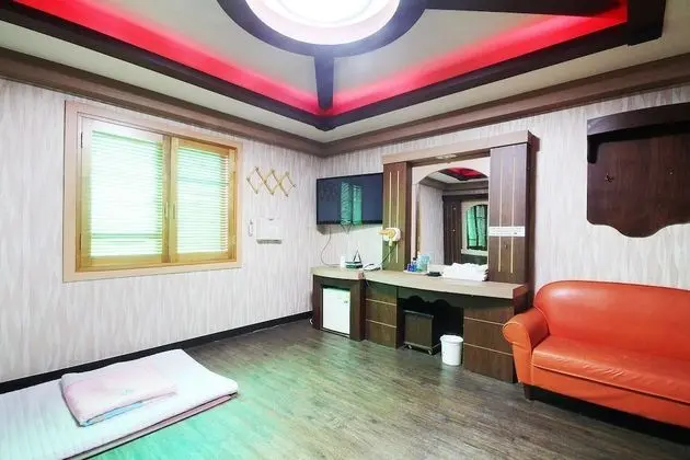 Oda (Ondol room)