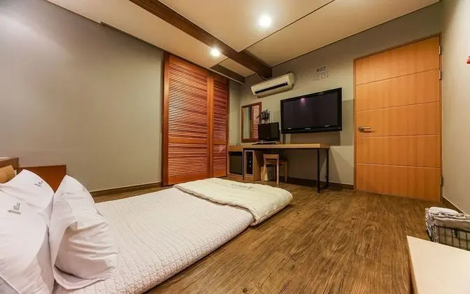 Oda (Standard Korean Room)