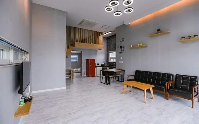 Oda (D201 - Ocean View Duplex (1st floor g)
