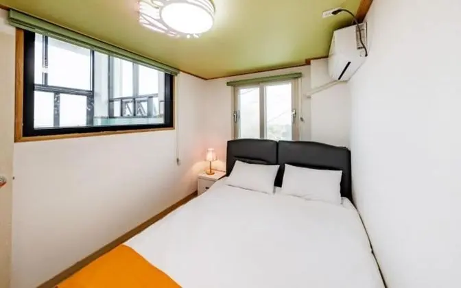 Oda (Room 201 (Ocean View Spa Stopped))