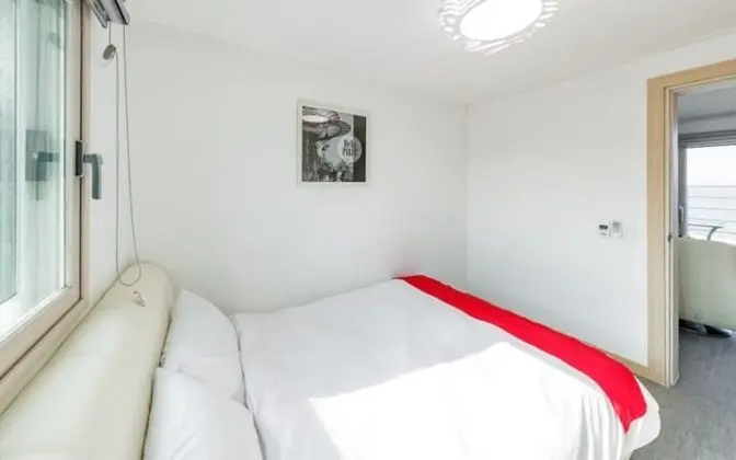 Oda (Room 402 (Ocean View))