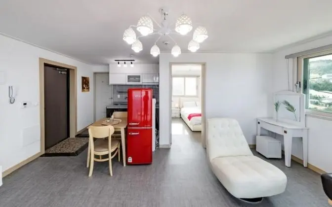 Oda (Room 402 (Ocean View))