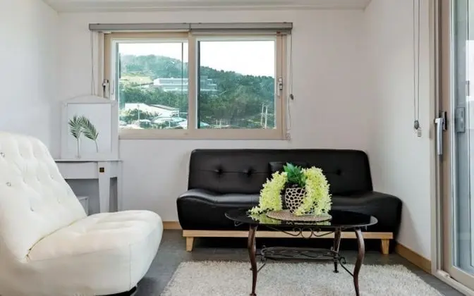 Oda (Room 402 (Ocean View))