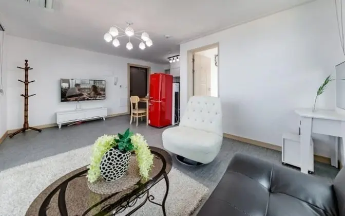 Oda (Room 402 (Ocean View))