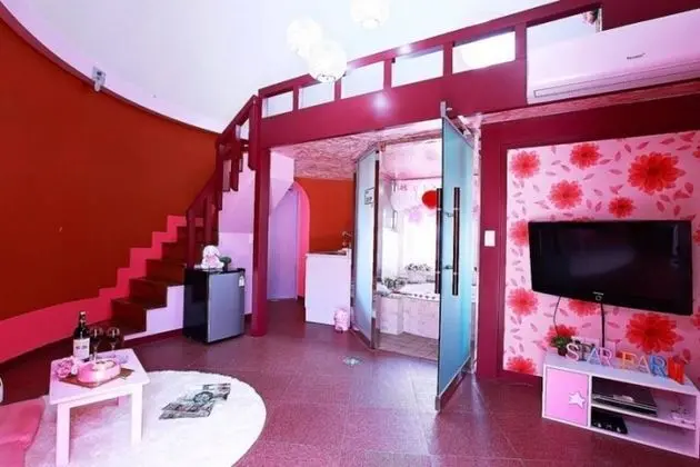 Oda (Soft Starlight Room No 3)