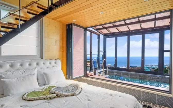Oda (301 Ocean View (Annex Duplex Private )